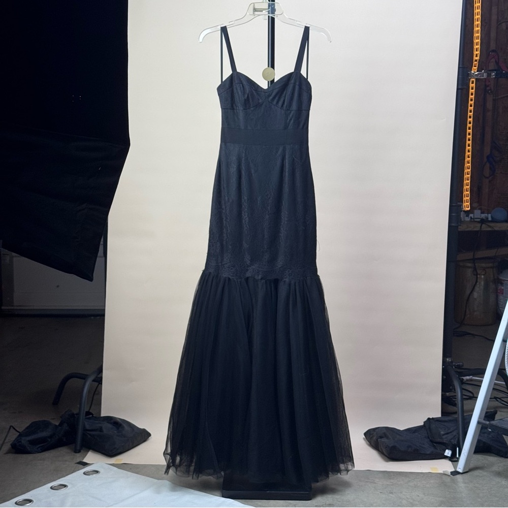 Marchesa Pearl by Georgina Chapman Black Lace & Tulle Gown size 0